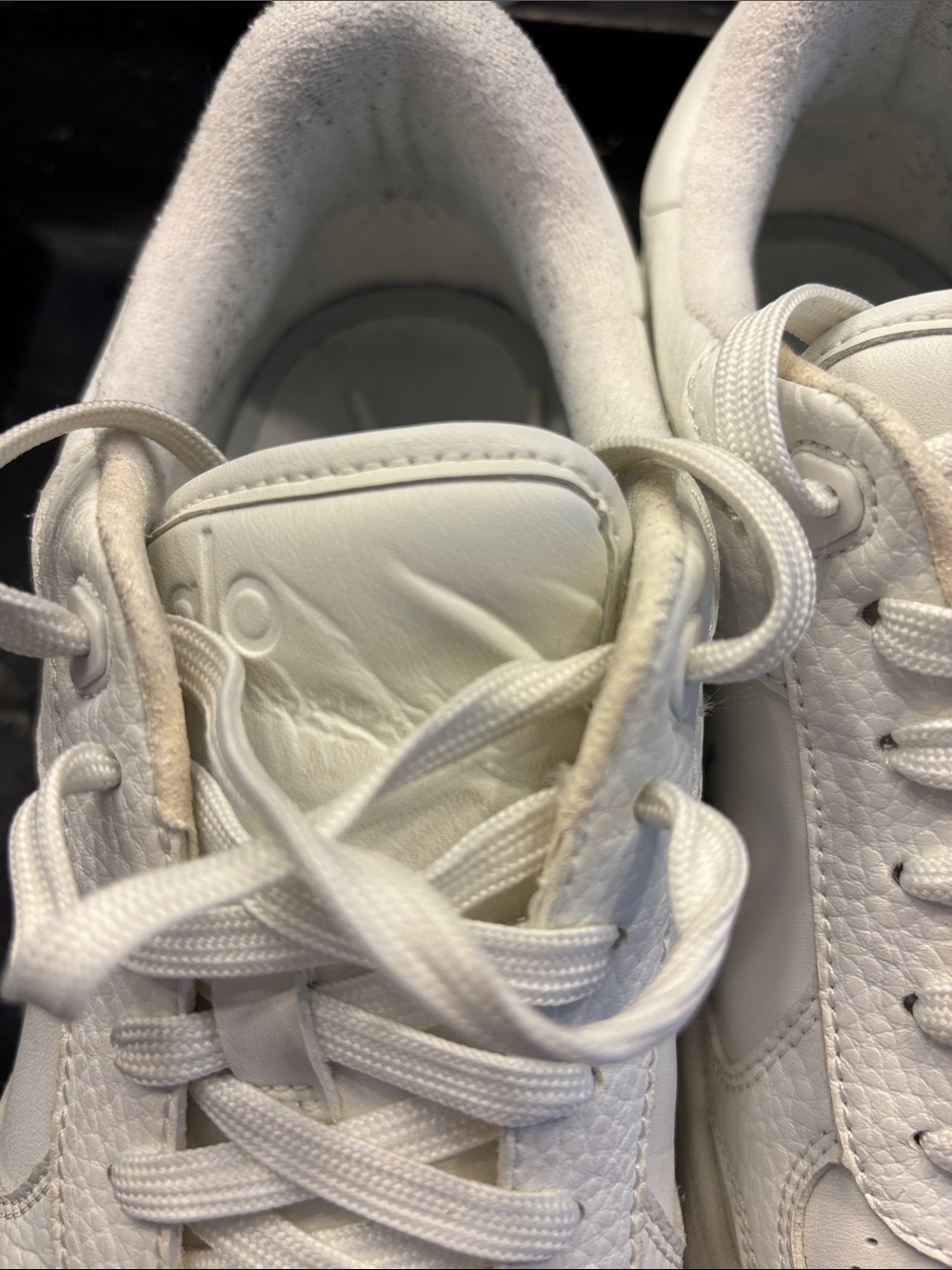 ALO Yoga Women's Cream White Low-Top Sneakers, 7.5 - Picture 5 of 7